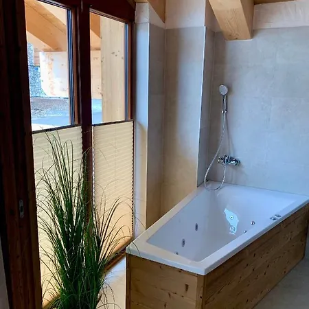 Διαμέρισμα Izijasna & *