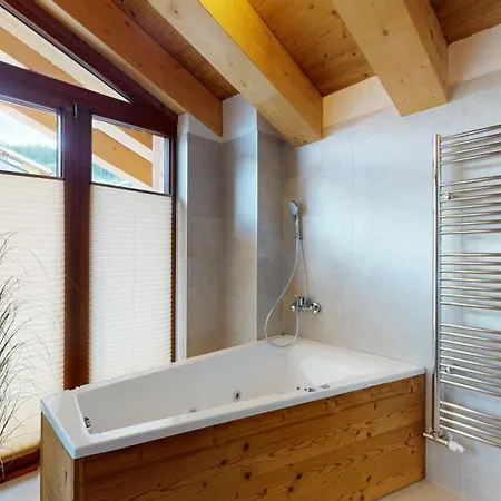 Izijasna & Apartment *