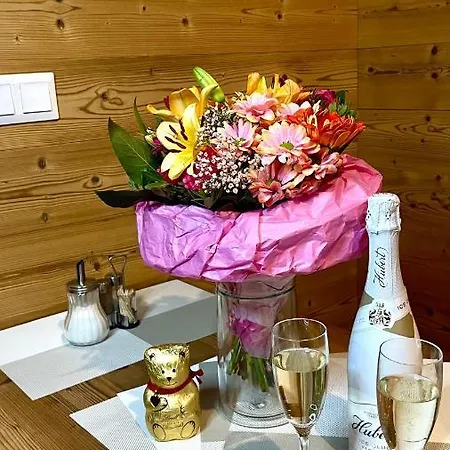 Apartment Izijasna & *